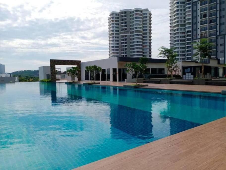 H&H Lovely Homestay In Nilai Exterior photo