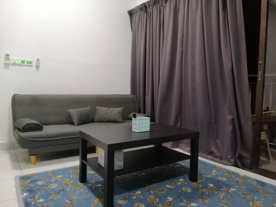 H&H Lovely Homestay In Nilai Exterior photo