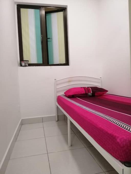 H&H Lovely Homestay In Nilai Exterior photo